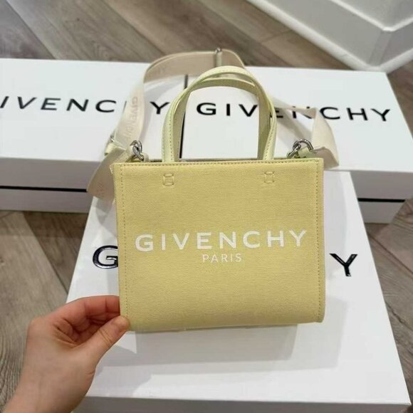 NWT Authentic Givenchy G Mini canvas tote bag - Picture 1 of 12
